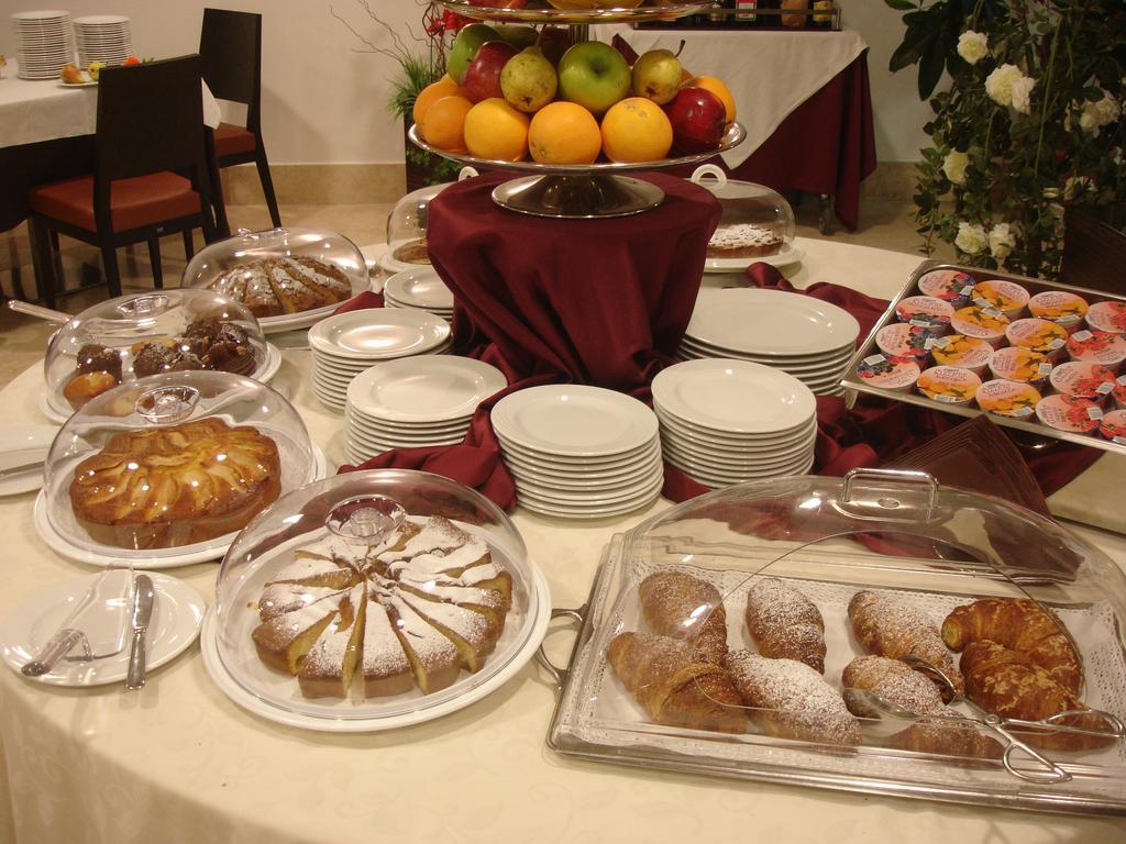 Centrum Palace Hotel & Resorts กัมโปบัสโซ ภายนอก รูปภาพ